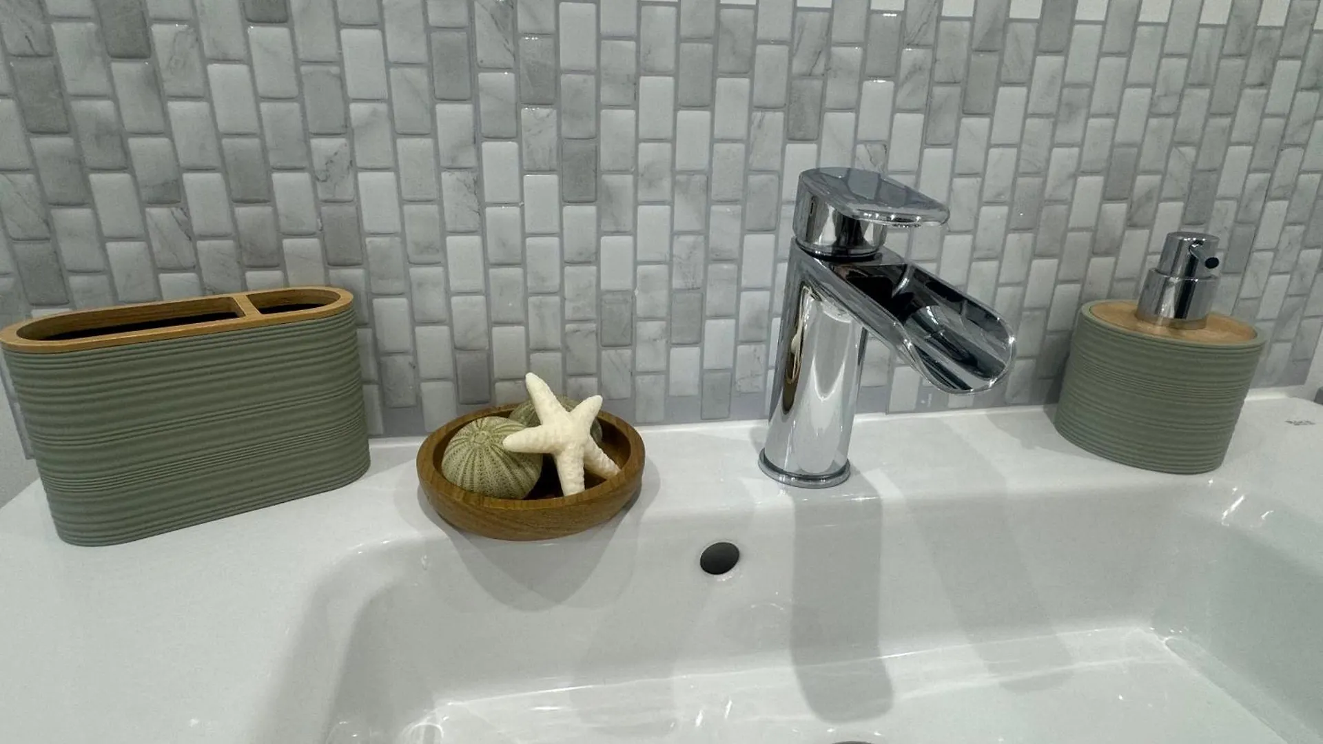 Dorada Tropicana Beach Apartment Cambrils